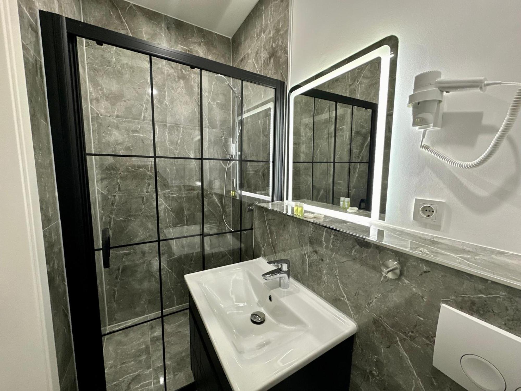 Durmaz Hotel Hannover Luaran gambar